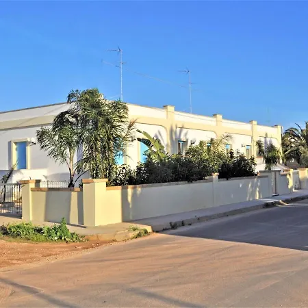 Belvilla By Oyo Bianco Azzurro Apartment *