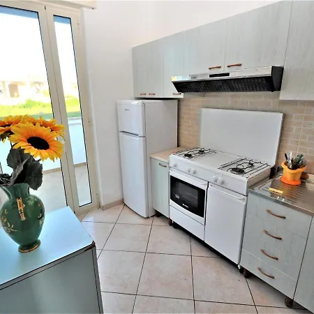 Belvilla By Oyo Bianco Azzurro Apartment *
